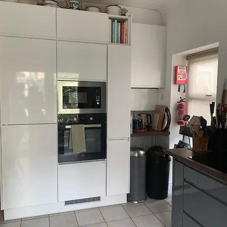 Ground Floor 2 Bedroom Garden Apartment Cardiff Exterior photo
