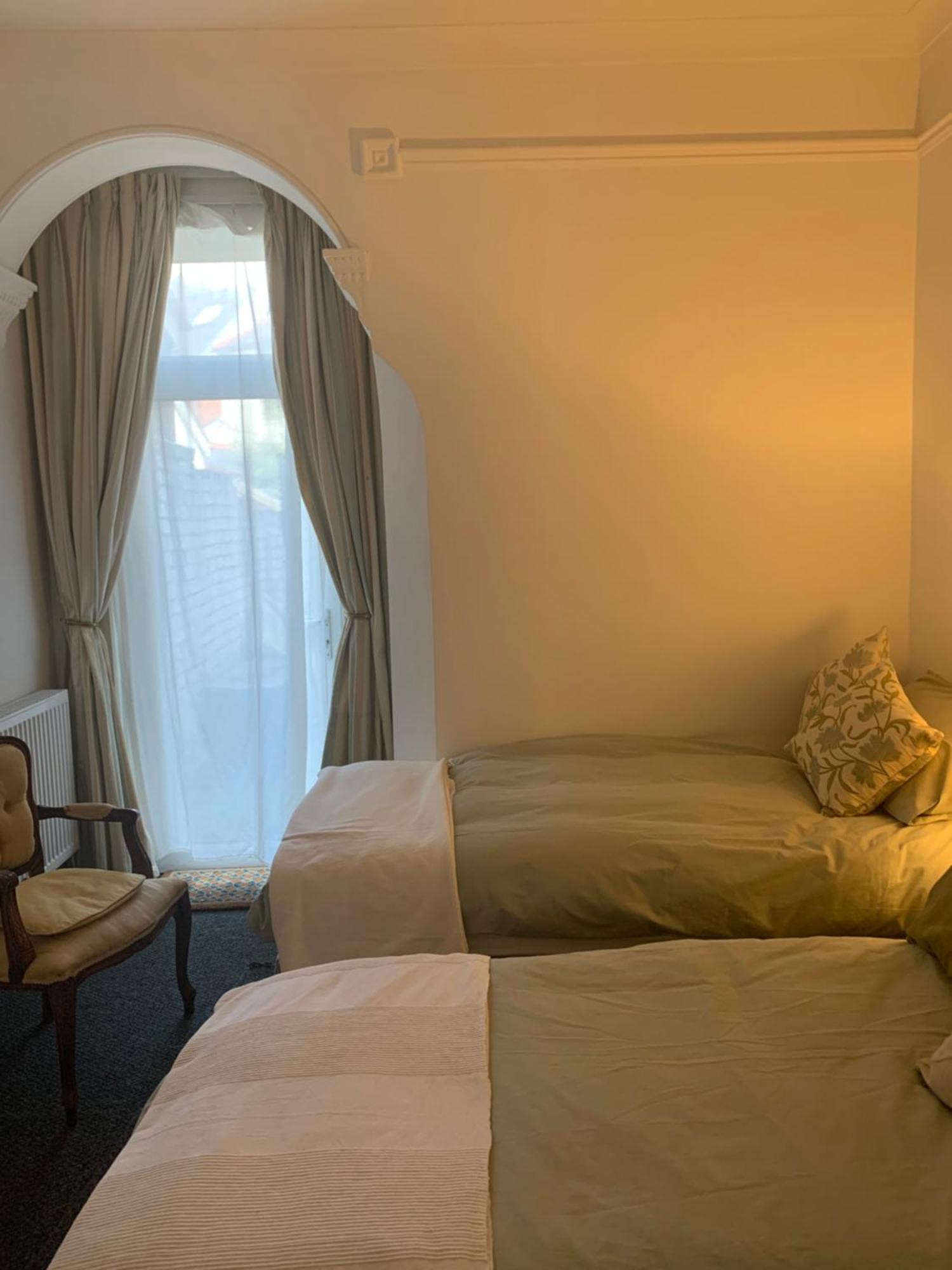 Apartment Ground Floor 2 Bedroom Garden