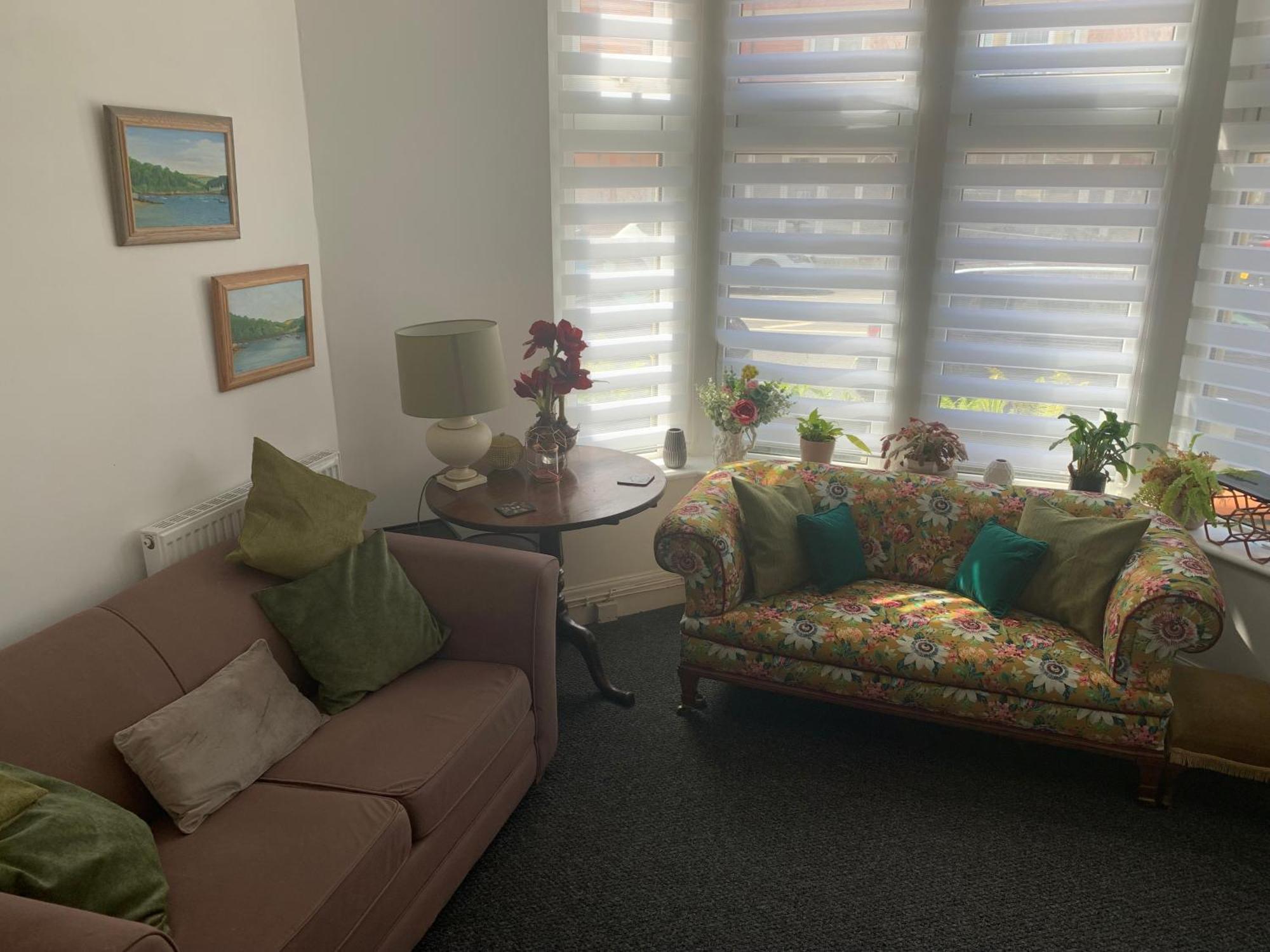 Ground Floor 2 Bedroom Garden * Cardiff