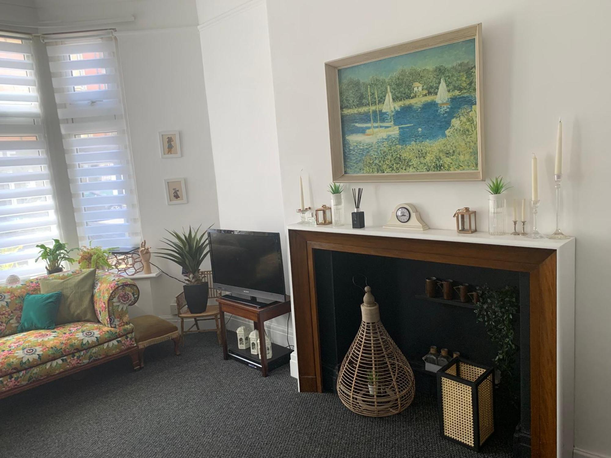 Ground Floor 2 Bedroom Garden * Cardiff